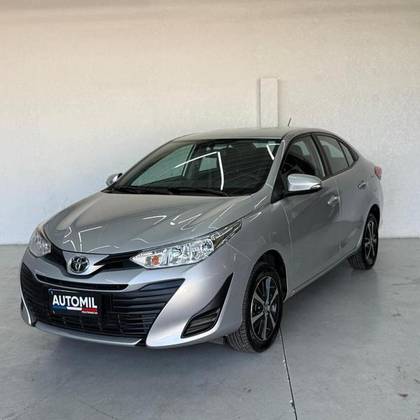TOYOTA YARIS 1.3 16V FLEX XL LIVE MANUAL TOYOTA YARIS 1.3 16V FLEX XL LIVE MANUAL